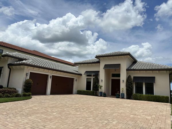 8540 W Parkland Bay Trail, Parkland, FL 33076