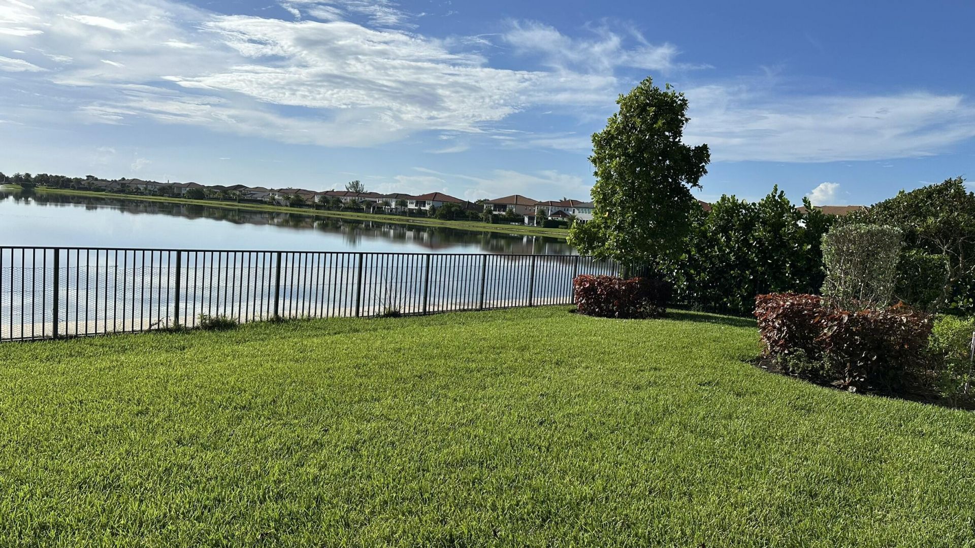 8540 W Parkland Bay Trail, Parkland, FL 33076 Photo