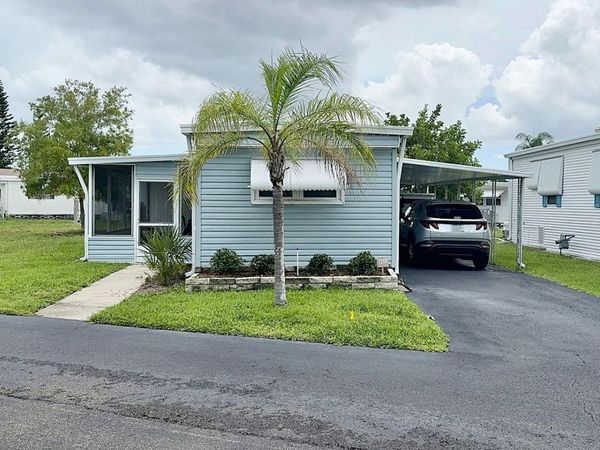 7214 MOUNT FAIRFIELD ROAD NE, Unit 527, ST PETERSBURG, FL 33702