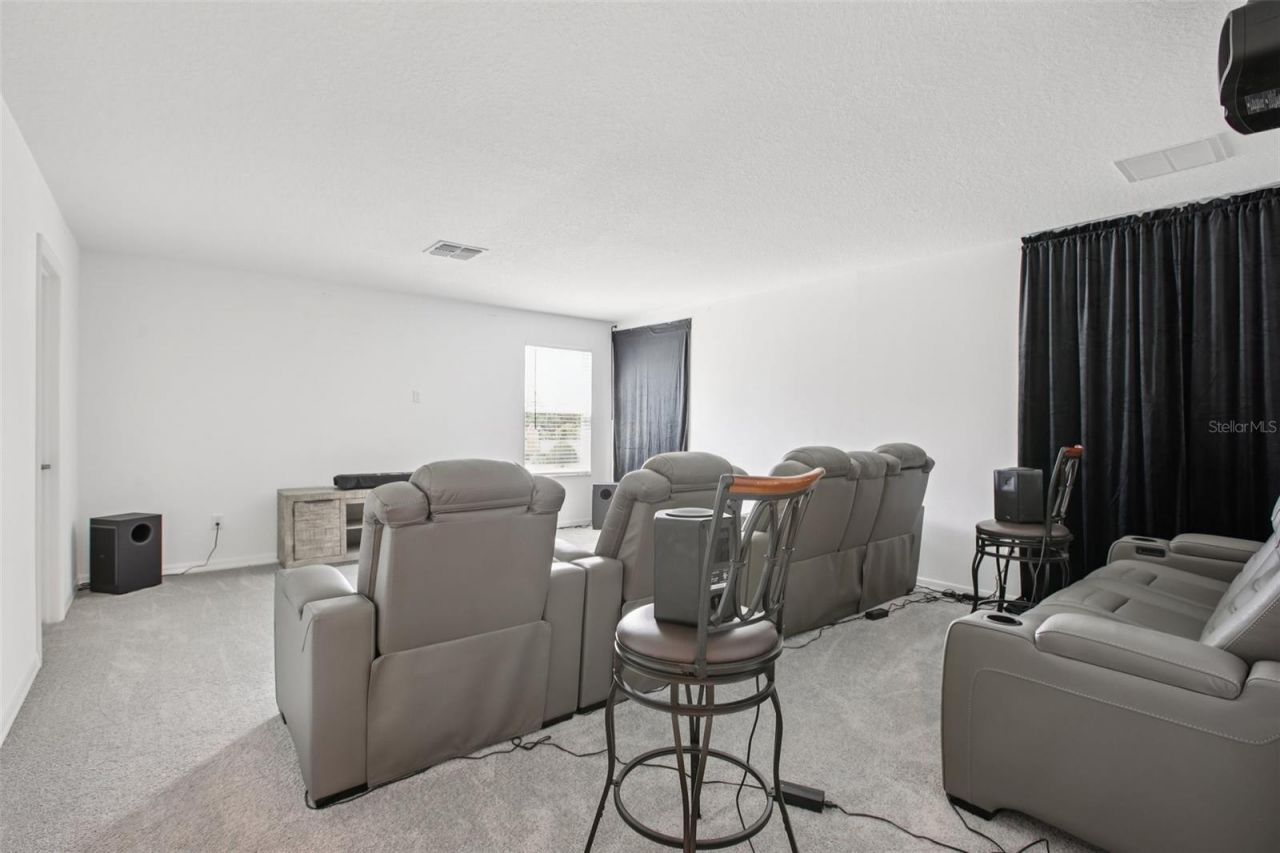 9508 Pyrenees Place, Seffner, FL 33584 Photo