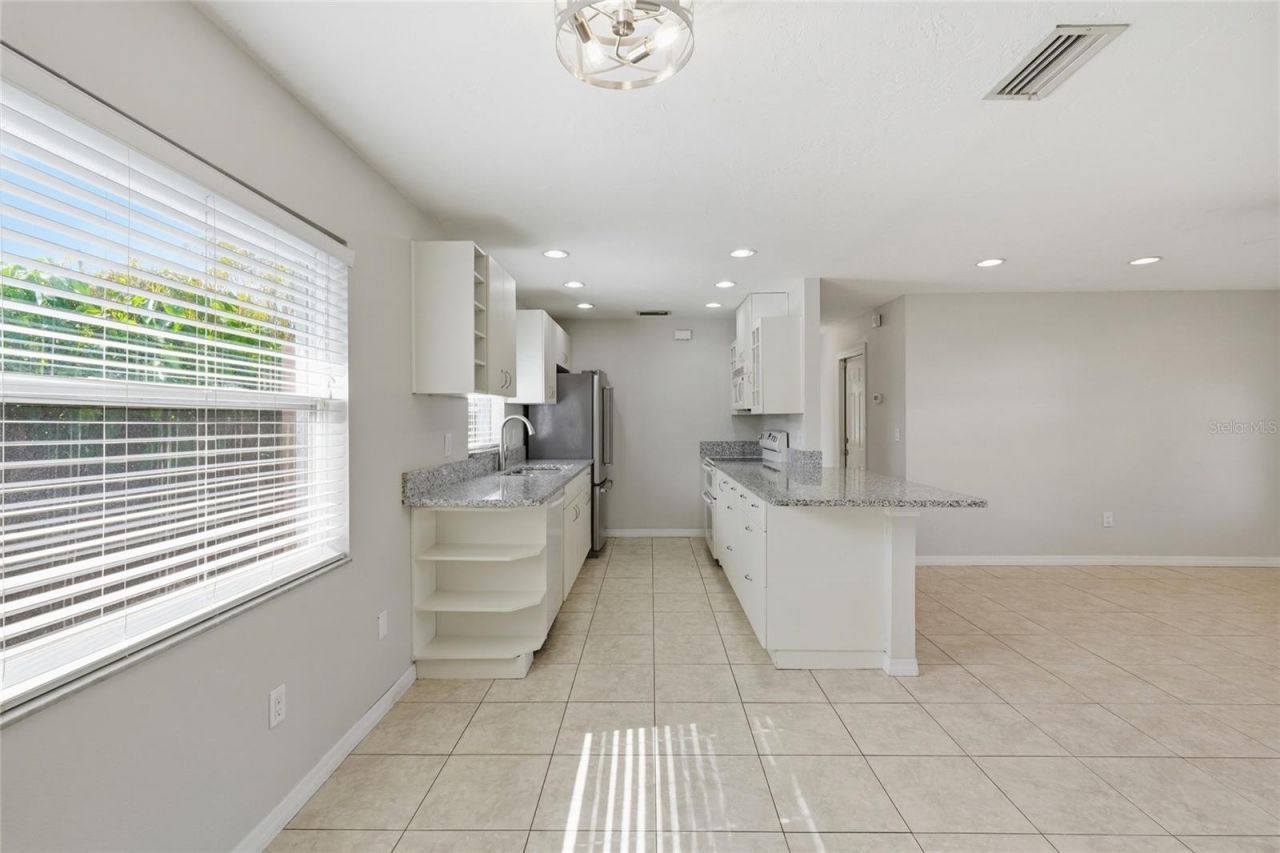 1915 Colleen Street, Sarasota, FL 34231 Photo