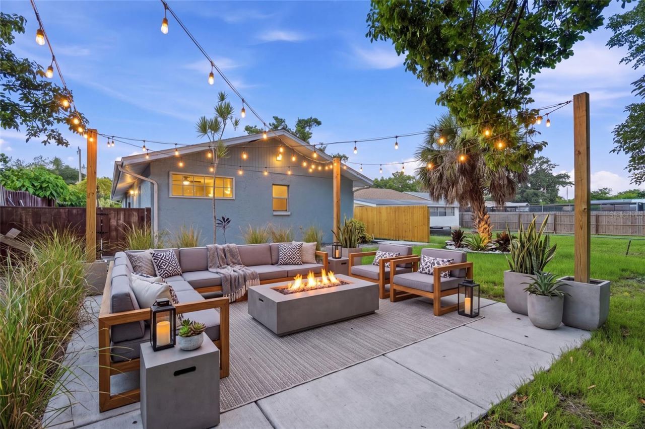 1915 Colleen Street, Sarasota, FL 34231 Photo