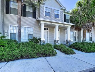 12207 COUNTRY WHITE CIRCLE Tampa, FL 33635