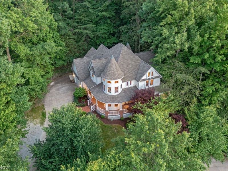 8851 Spring Valley Drive, Broadview Heights, OH 44147 Photo 5