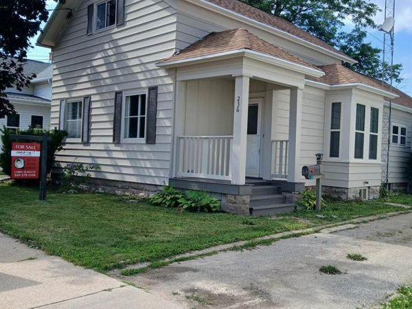 236 W SOUTH PARK AVENUE, Oshkosh, WI 54902