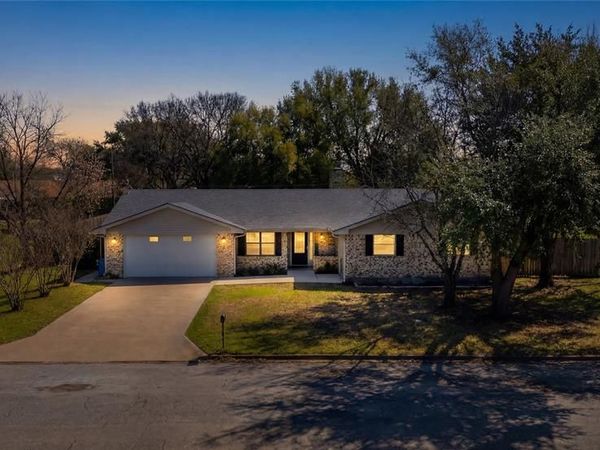 311 Shady Oak Road, Keene, TX 76059