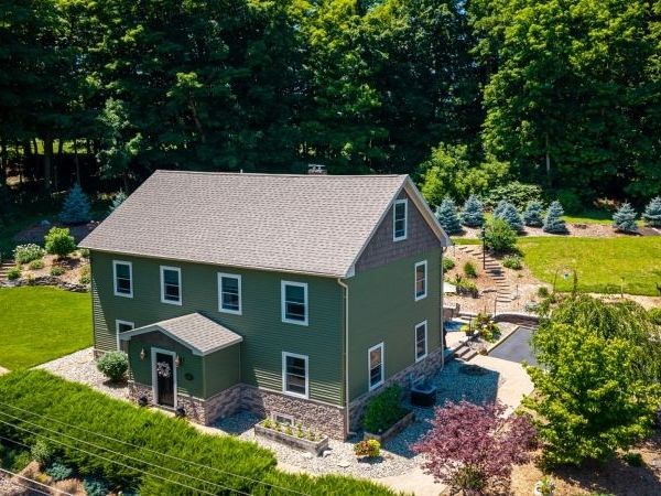 10 Dixon Rd, Franklin, NJ 07416