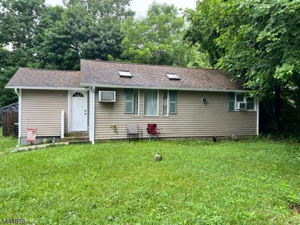 106 Breakneck Rd, Vernon, NJ 07422