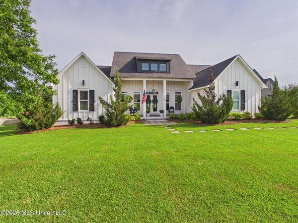 122 Churchill Place, Madison, MS 39110