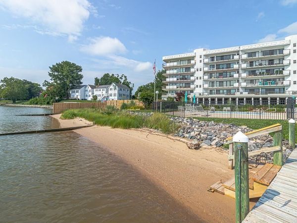 128 Prince Street, TAPPAHANNOCK, VA 22560