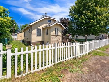 3209 Chestnut Street, Duluth, MN 55806