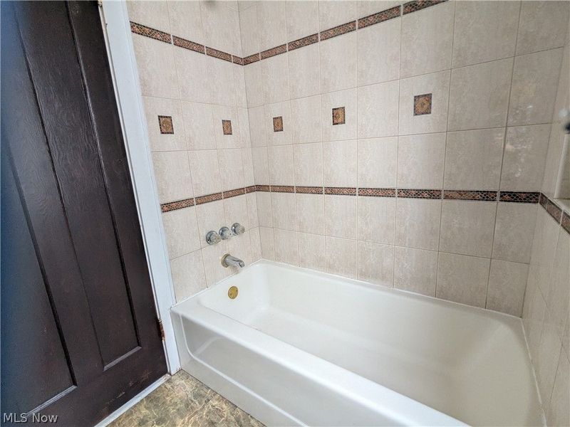 1151 Quilliams Road, Cleveland Heights, OH 44121 Photo 16