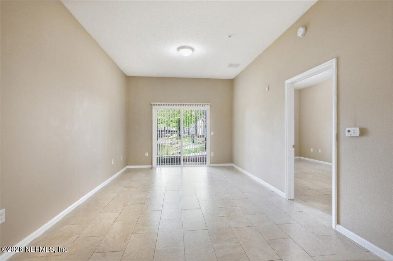 6100 Maggies Circle, Unit 104, Jacksonville, FL 32244 Photo