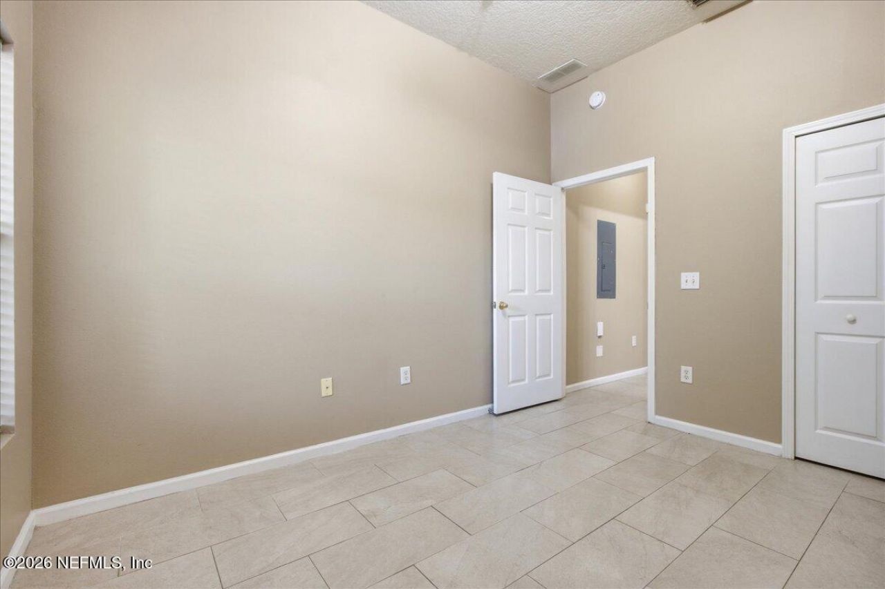 6100 Maggies Circle, Unit 104, Jacksonville, FL 32244 Photo