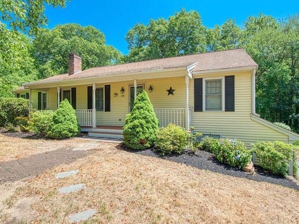 231 Thompson Street, Halifax, MA 02338