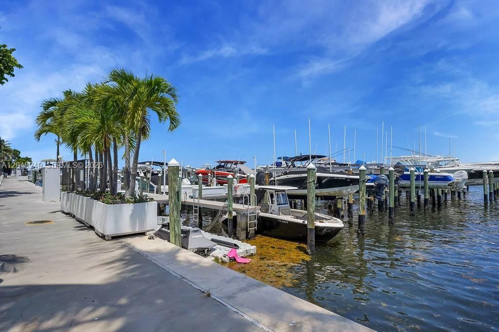1901 Brickell Ave, Unit B1512, Miami, FL 33129 Photo