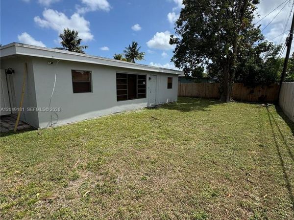649 W Evanston Cir, Fort Lauderdale, FL 33312