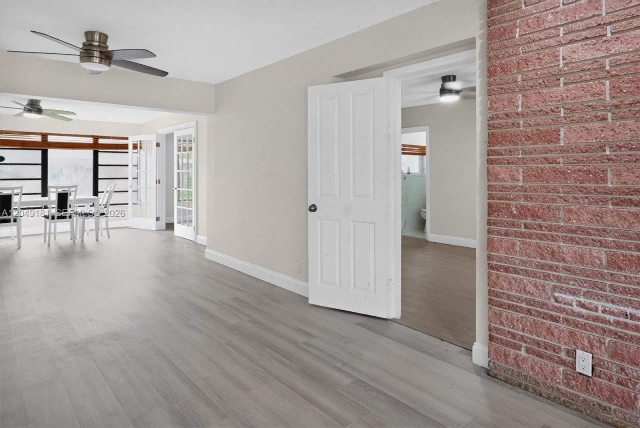 649 W Evanston Cir, Fort Lauderdale, FL 33312 Photo