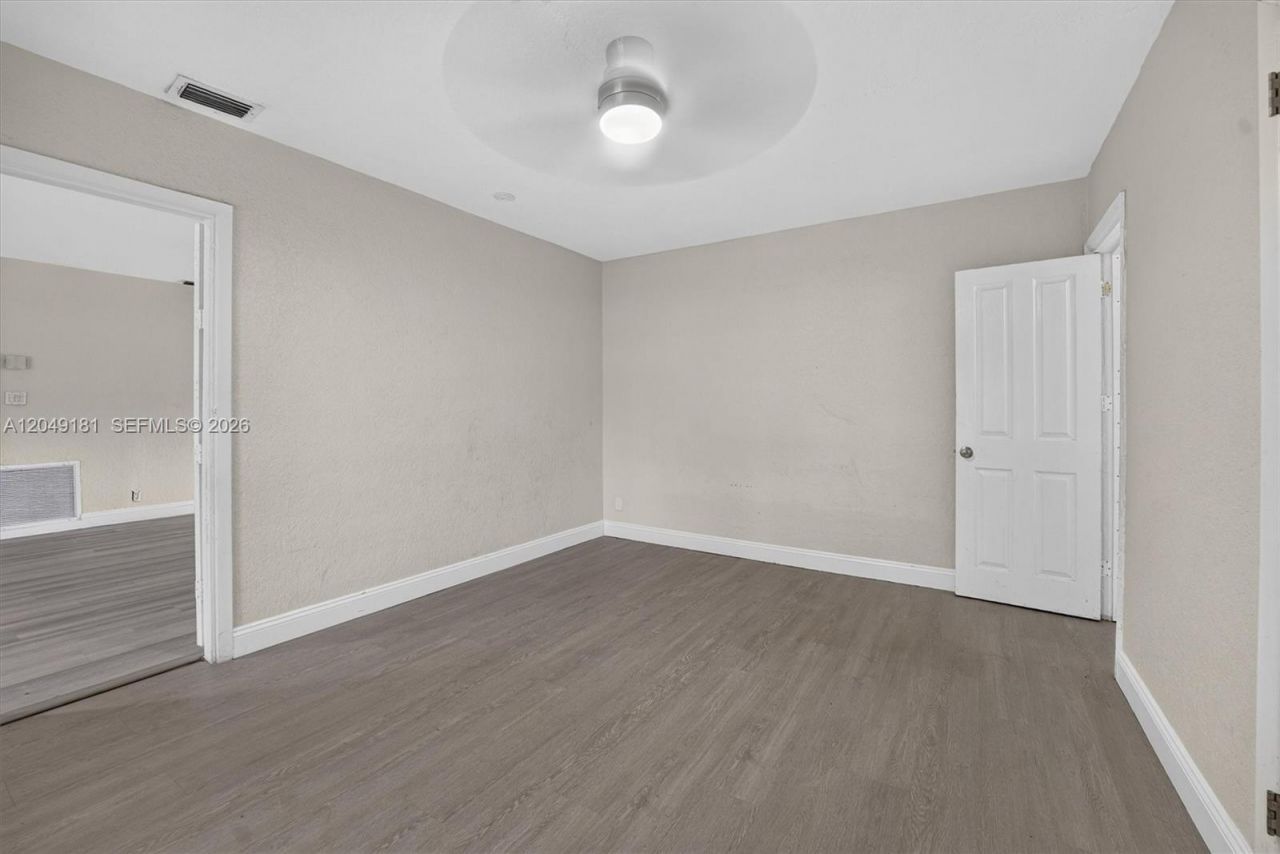 649 W Evanston Cir, Fort Lauderdale, FL 33312 Photo
