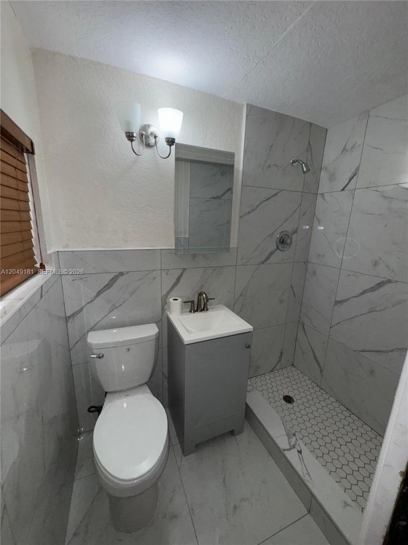 649 W Evanston Cir, Fort Lauderdale, FL 33312 Photo