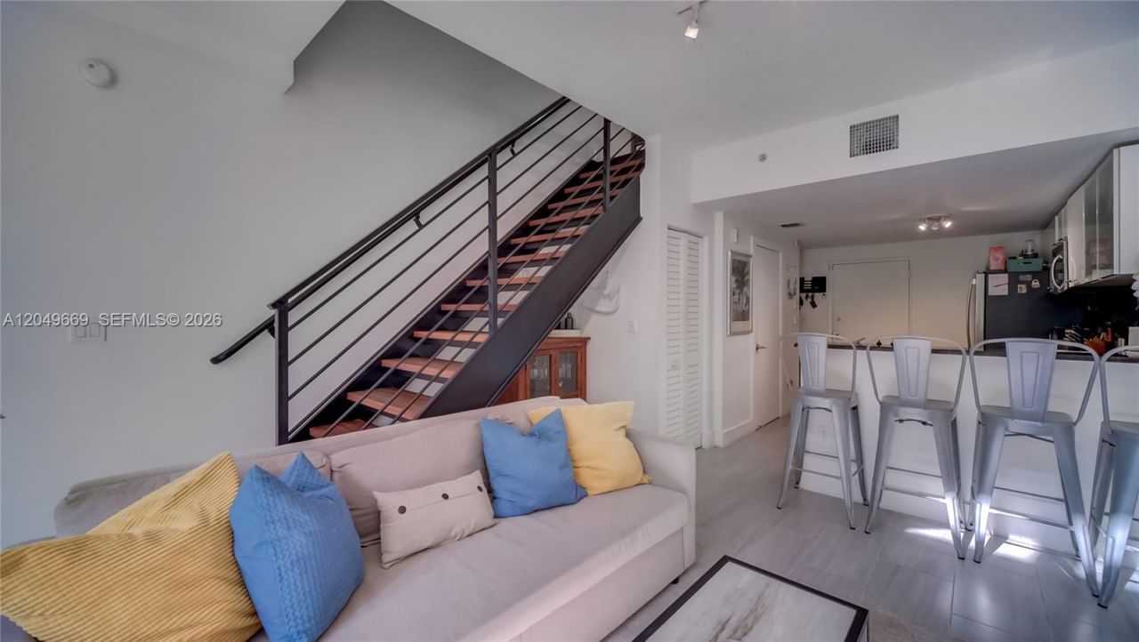 3339 Virginia St , Unit 323, Miami, FL 33133 Photo