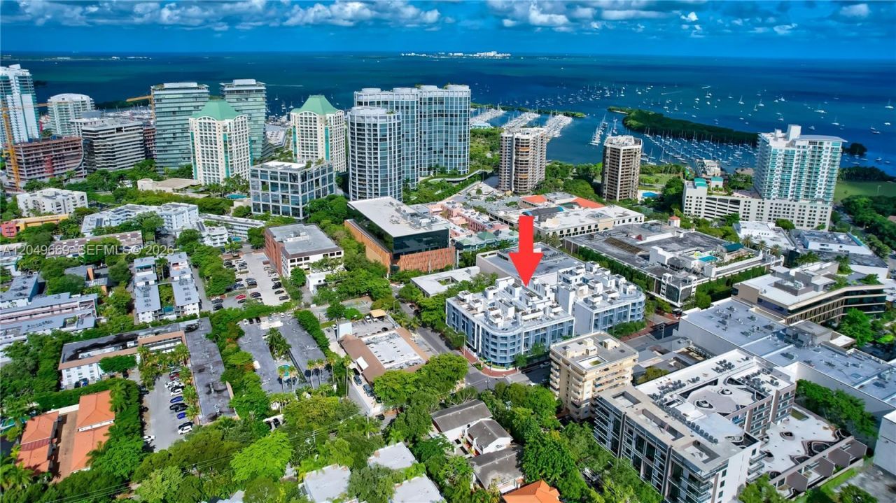 3339 Virginia St , Unit 323, Miami, FL 33133 Photo