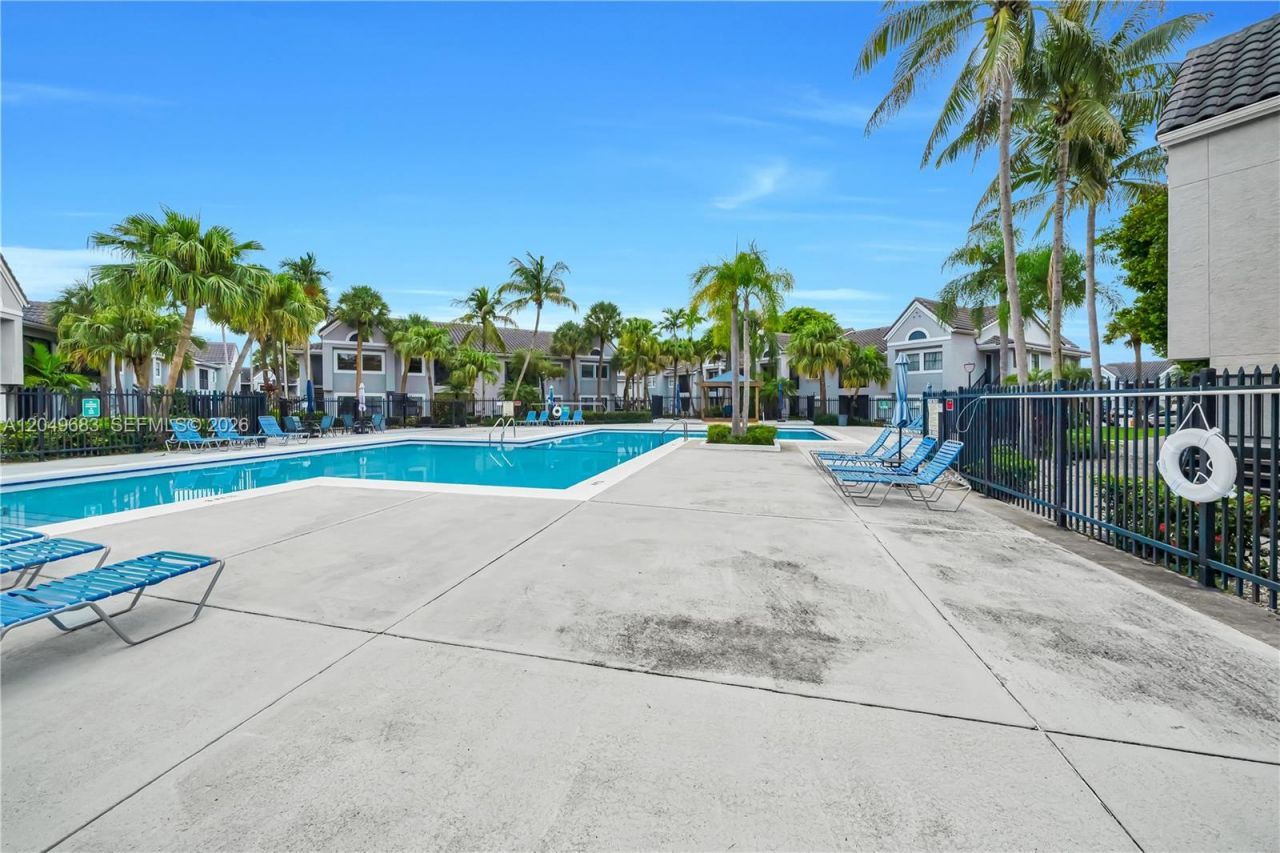 15070 SW 103rd Ln, Unit 2201, Miami, FL 33196 Photo