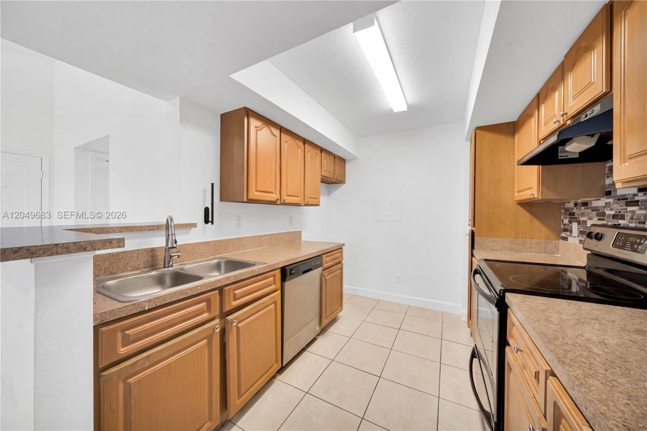 15070 SW 103rd Ln , Unit 2201, Miami, FL 33196 Photo