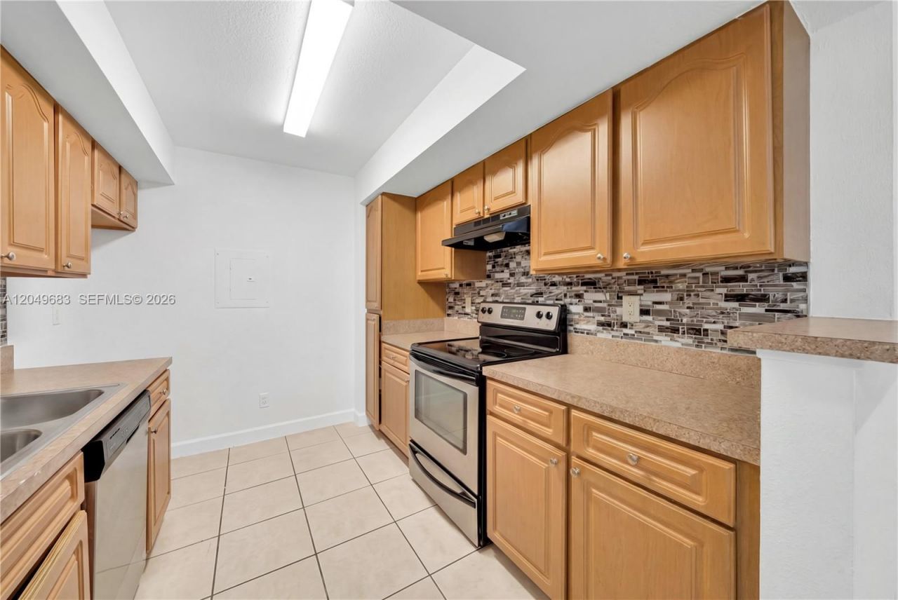 15070 SW 103rd Ln , Unit 2201, Miami, FL 33196 Photo