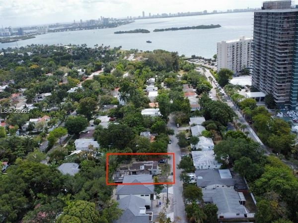 751 NE 70th St , Miami, FL 33138