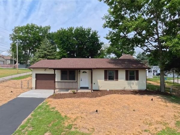 115 N Herman Street, Lebanon, IL 62254