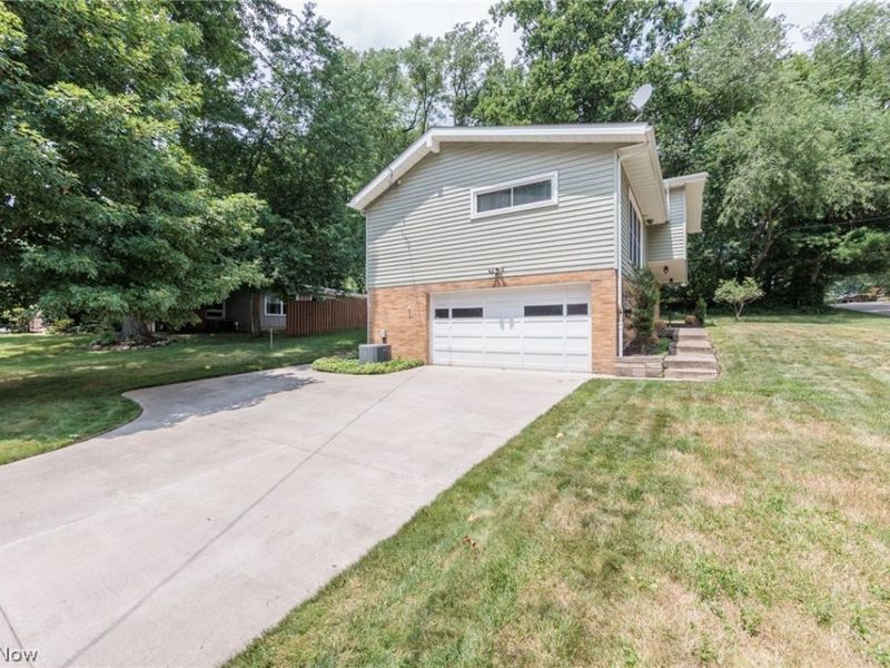 115 Burr Street, Munroe Falls, OH 44262 Photo 3