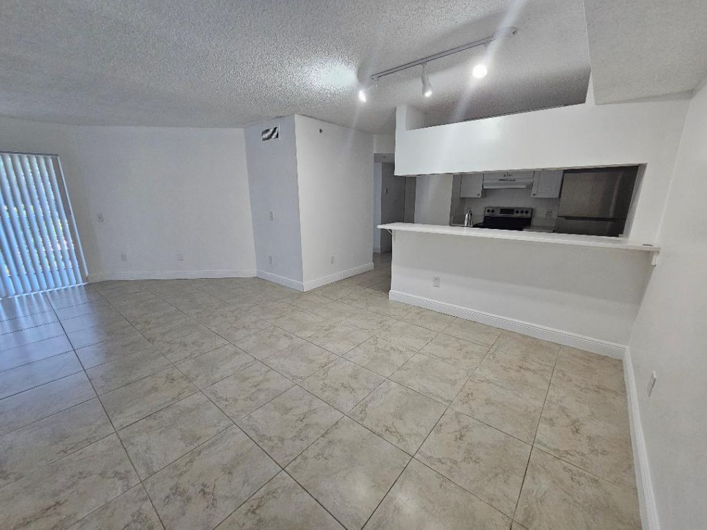 460 S Park Road, Unit 6-207, Hollywood, FL 33021 Photo