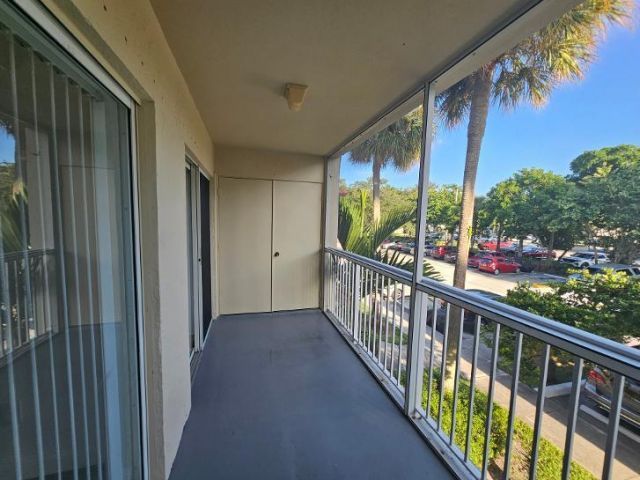 460 S Park Road, Unit 6-207, Hollywood, FL 33021 Photo