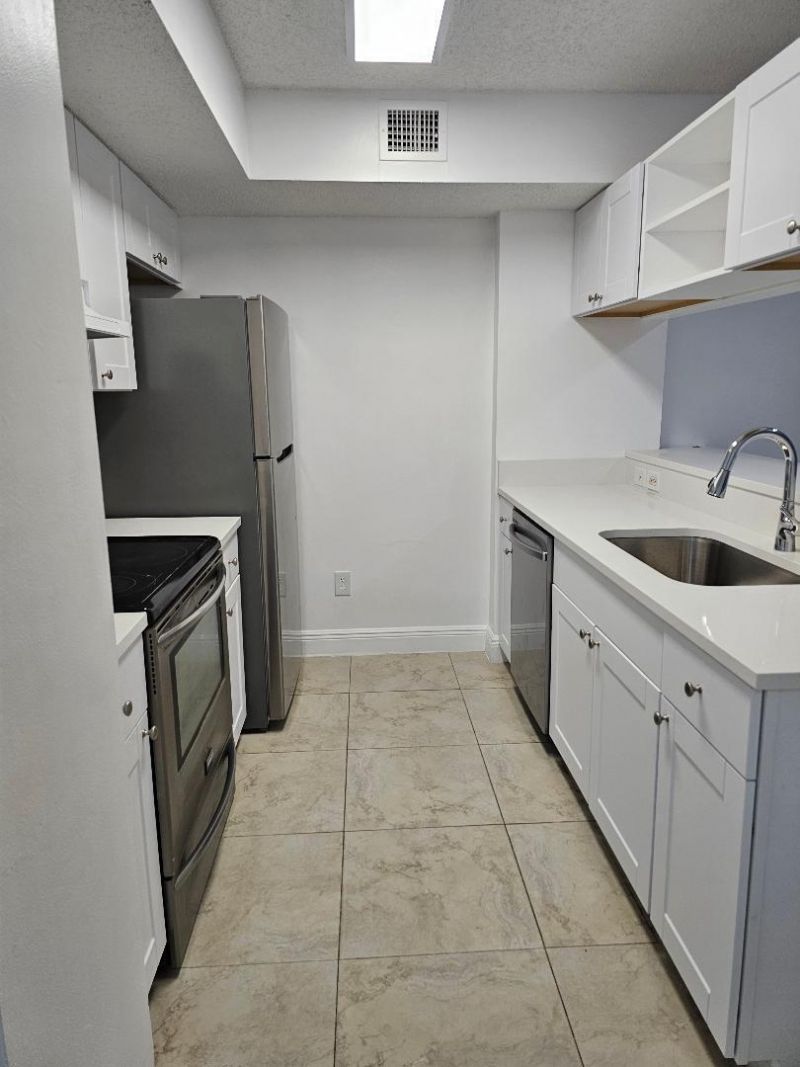460 S Park Road, Unit 6-207, Hollywood, FL 33021 Photo