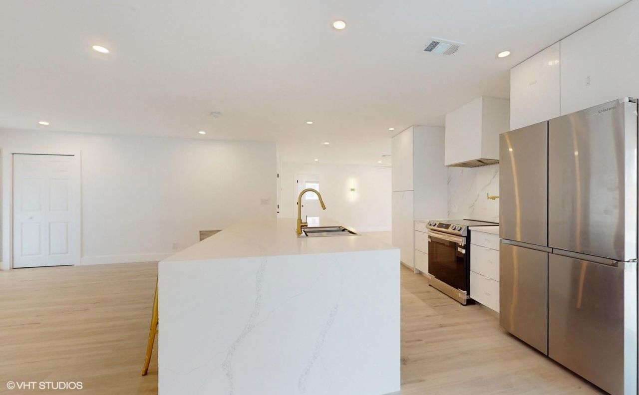 4761 NE 28th Avenue, Fort Lauderdale, FL 33308 Photo