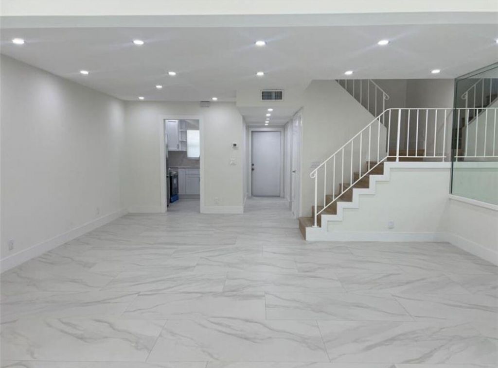2801 N 34th Avenue, Unit 16a, Hollywood, FL 33021 Photo