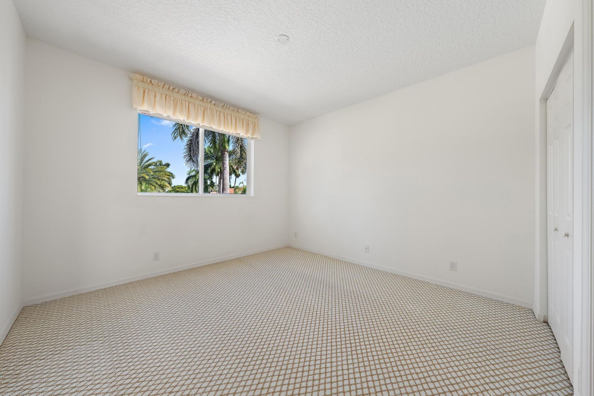 10910 Grande Boulevard, West Palm Beach, FL 33412 Photo