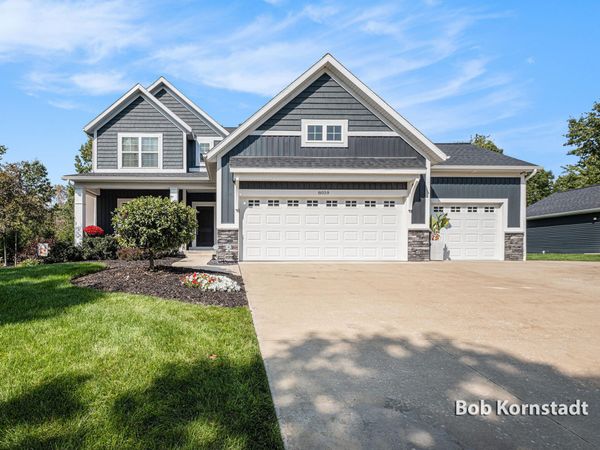 8059 Buttrick Ridge Trail SE, Alto, MI 49302