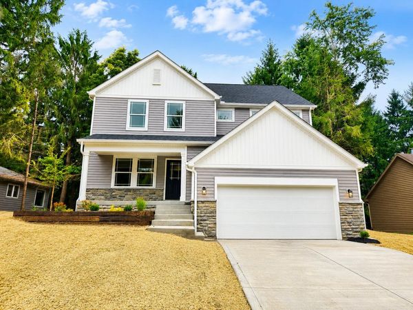 1612 Whispering Pines Lane, Bellefontaine, OH 43311