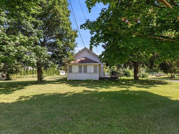 1866 OAKRIDGE ROAD, Neenah, WI 54956