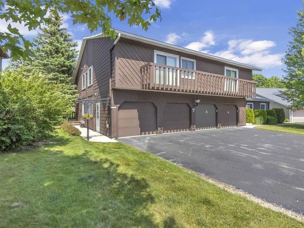 2412 Cross Creek DRIVE, Unit C, Sheboygan, WI 53081
