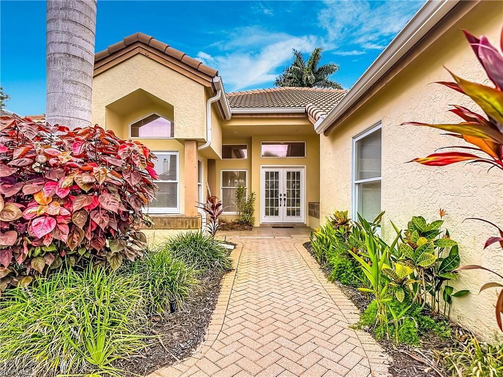 56 Grey Wing Pt , Naples, FL 34113 Photo