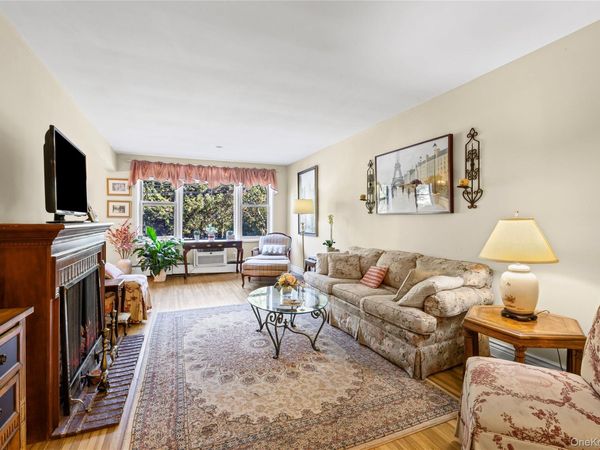 120 Morris Avenue , Unit b5, Rockville Centre, NY 11570