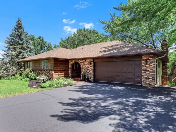 17152 Gage Way, Lakeville, MN 55024