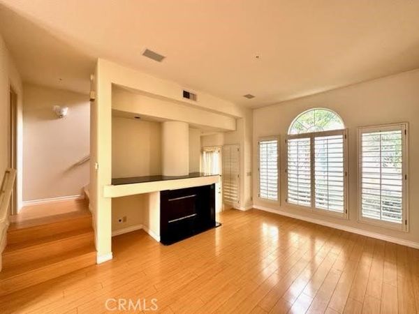 9 Cuzzano Aisle, Irvine, CA 92606