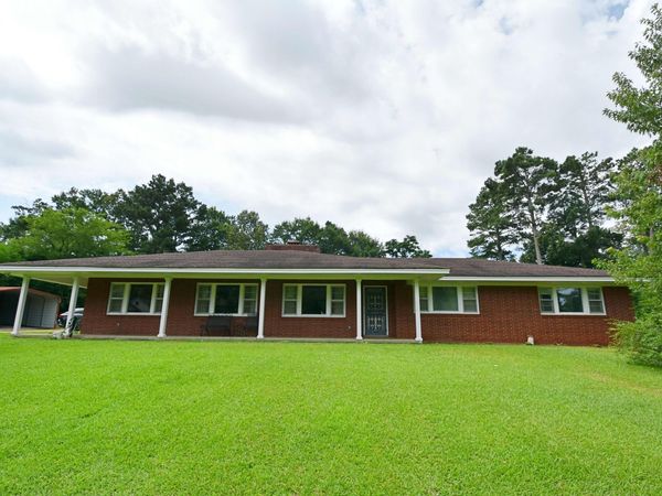 797 Sunnyside Dr., Tupelo, MS 38804