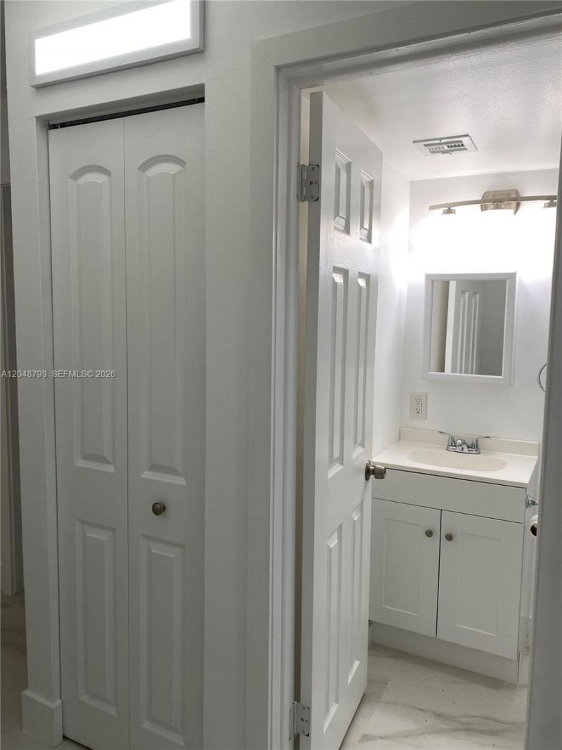 6190 W 19th Ave , Unit 206, Hialeah, FL 33012 Photo