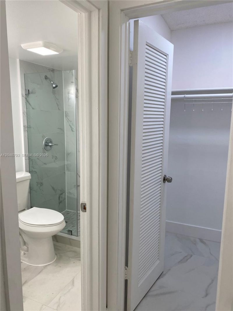 6190 W 19th Ave , Unit 206, Hialeah, FL 33012 Photo