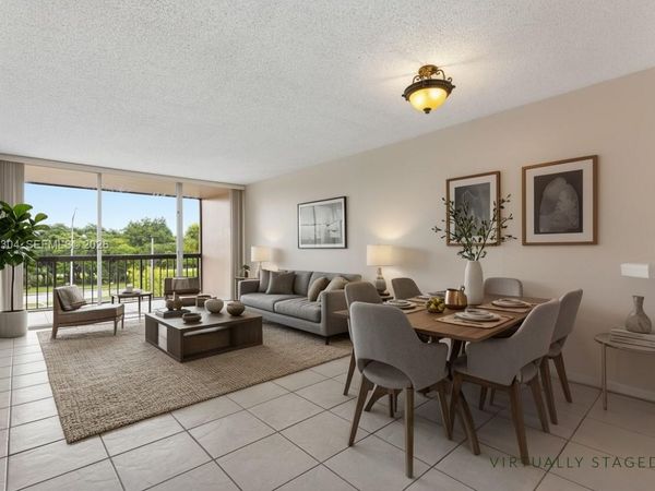10425 SW 112th Ave, Unit 302, Miami, FL 33176